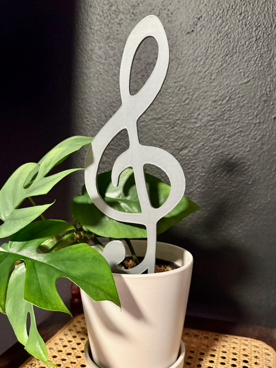 Music Note Trellis