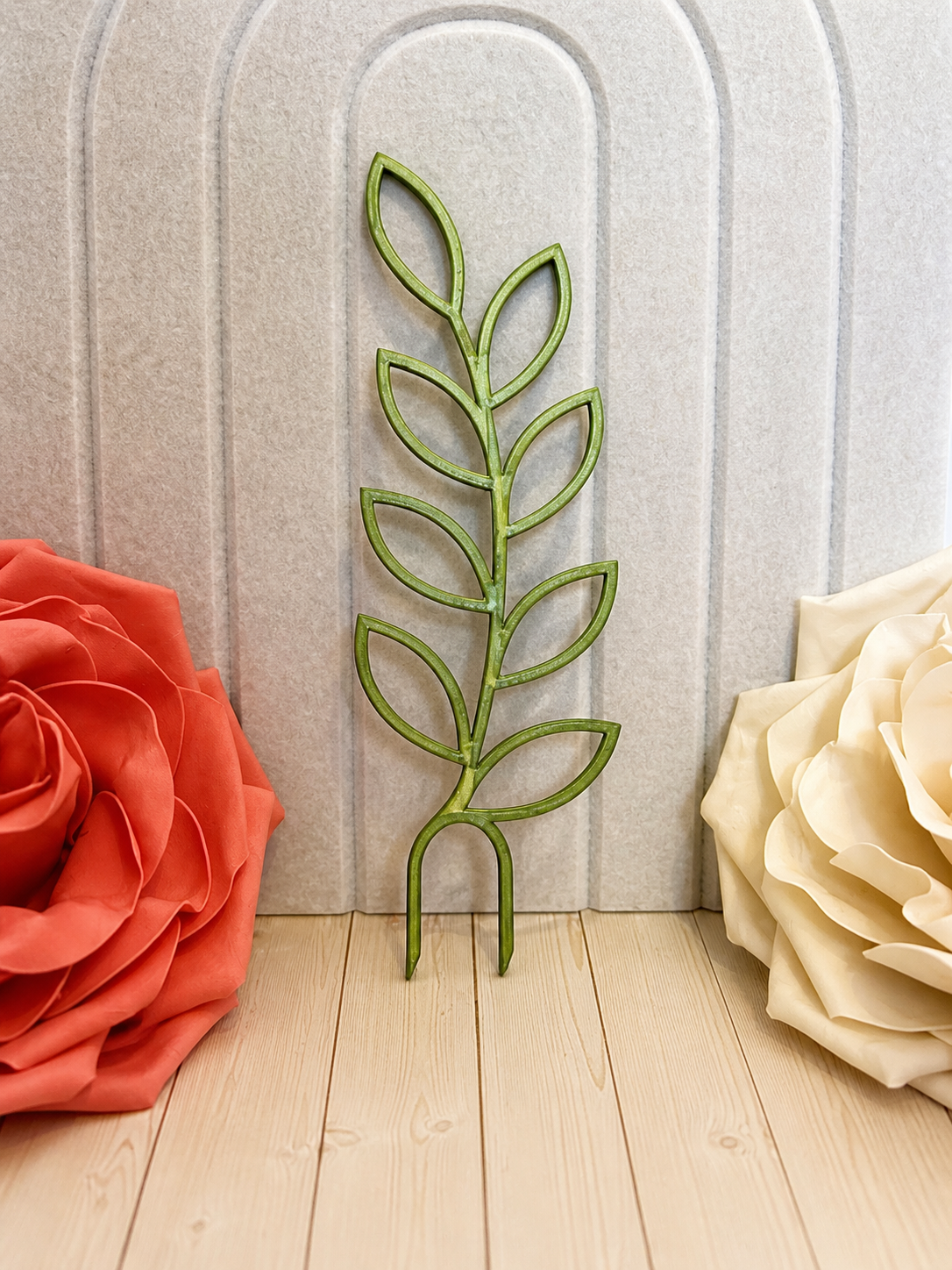 Vine Leaf Plant Trellis