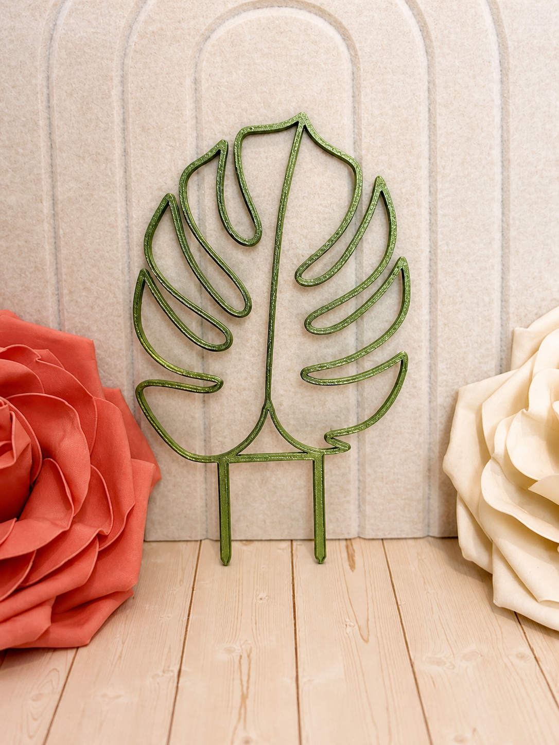 Monstera Leaf Plant Trellis