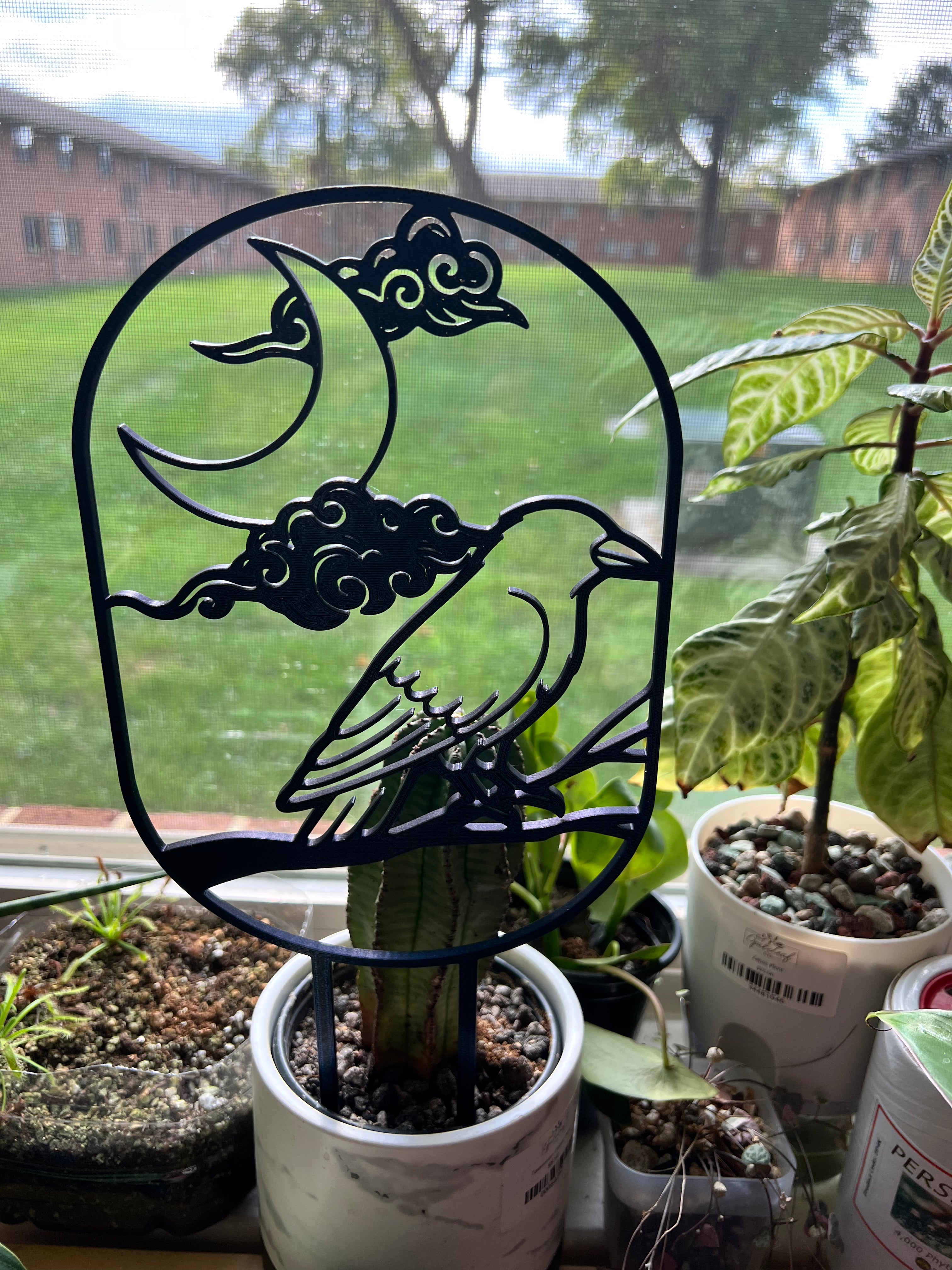 Night Raven Trellis